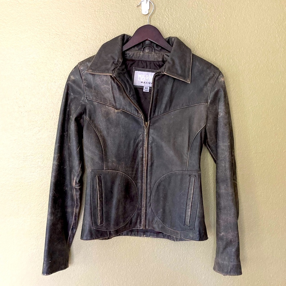 Distressed Cropped Tailored Leather Jacket
